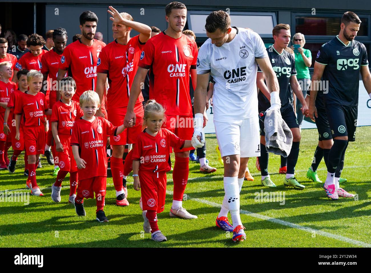 Zeist, pays-Bas. 31 août 2024. ZEIST, PAYS-BAS - AOÛT 31 : les joueurs d'Almere City FC entrent sur le terrain lors d'un entraînement des pays-Bas au KNVB Sportcentrum le 31 août 2024 à Zeist, pays-Bas. (Photo de Broer van den Boom/Orange Pictures) crédit : Orange pics BV/Alamy Live News Banque D'Images