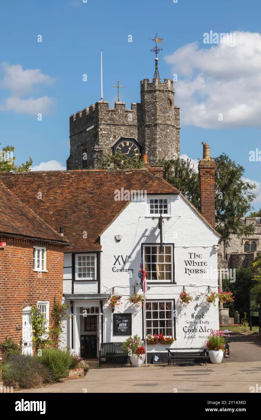 Angleterre, Kent, Chilham Village, The Historical White Horse Pub Banque D'Images