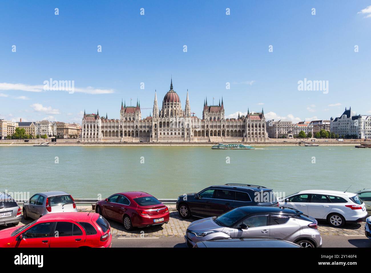 Bâtiment du Parlement hongrois (Orszaghaz) vu de Buda, Danube, Budapest, Hongrie Banque D'Images