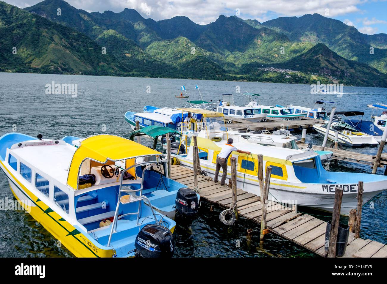 Port de San Pedro la Laguna, lac de Atitlán,département de Sololá , République du Guatemala, Amérique centrale. Banque D'Images