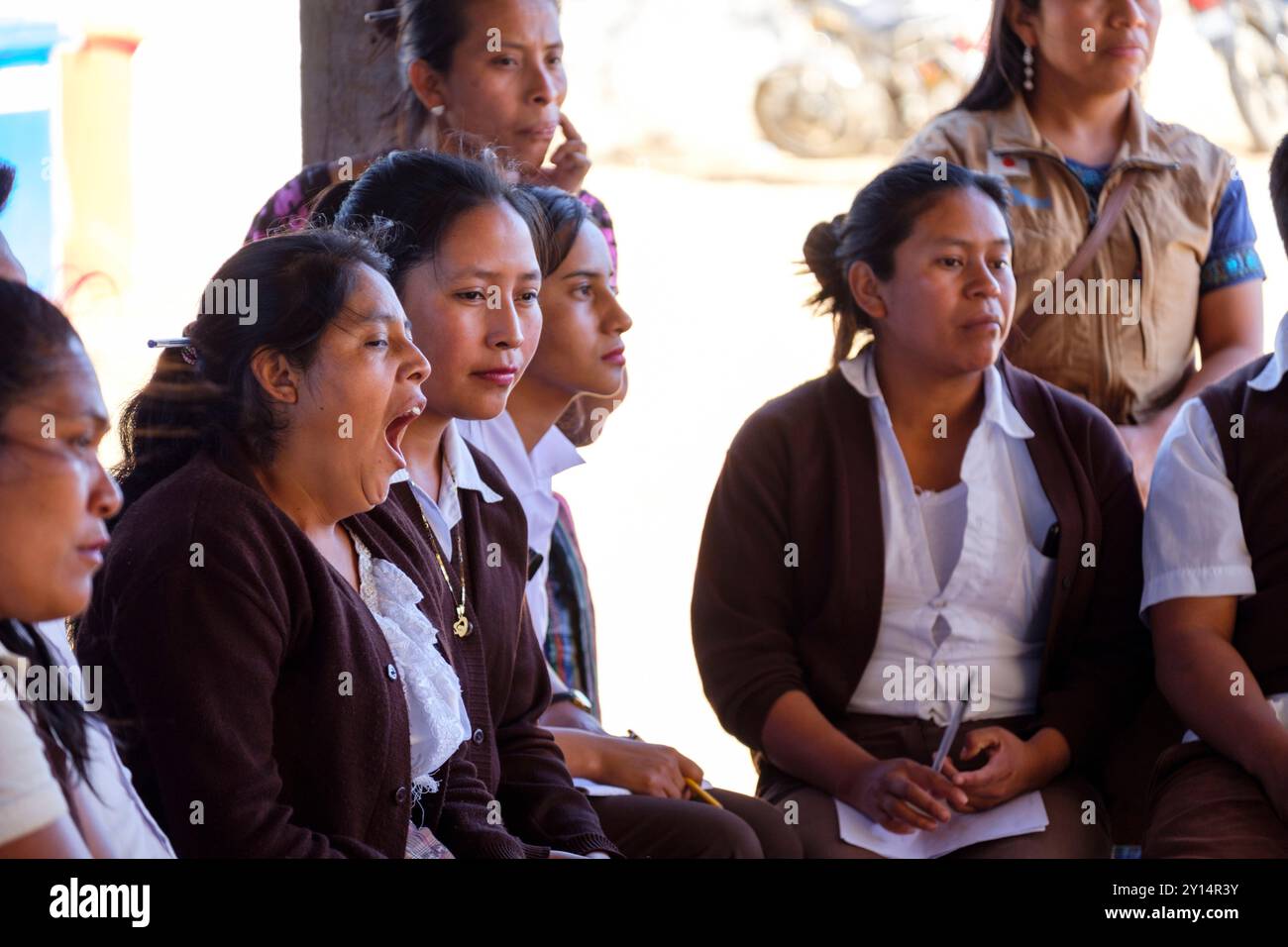 Cours de formation pour le personnel du centre médical, San Bartolomé Jocotenango, municipalité du département de Quiché, Guatemala, Amérique centrale. Banque D'Images