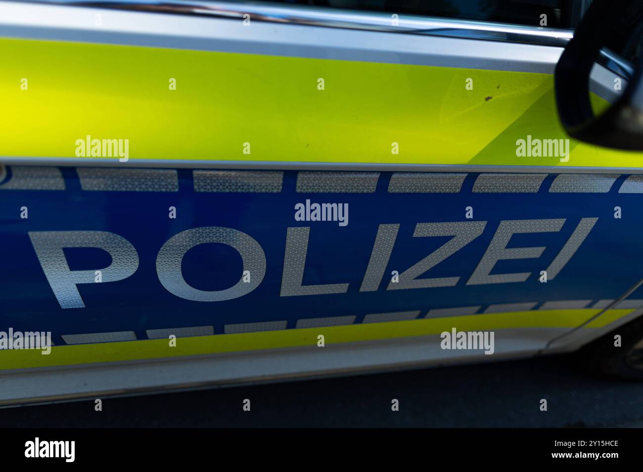 Melle, Deutschland 05. Septembre 2024 : Im Bild : Ein Einsatzfahrzeug, Streifenwagen der Polizei mit Schriftzug. Landkreis Osnabrück Niedersachsen *** Melle, Allemagne 05 septembre 2024 dans l'image un véhicule d'urgence, voiture de patrouille de police avec lettrage District de Osnabrück basse-Saxe Copyright : xFotostandx/xGelhotx Banque D'Images