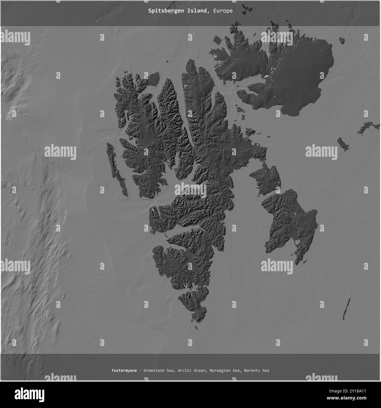 L'île du Spitzberg dans la mer de Barents, appartenant à la Norvège, a été coupée au carré sur une carte d'altitude à deux niveaux Banque D'Images