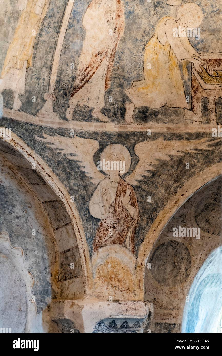 Aubazat. Peintures murales de style roman dans la chapelle Saint-Barthélemy située à Peyrusse, haute-Loire, Auvergne-Rhône-Alpes, France Banque D'Images