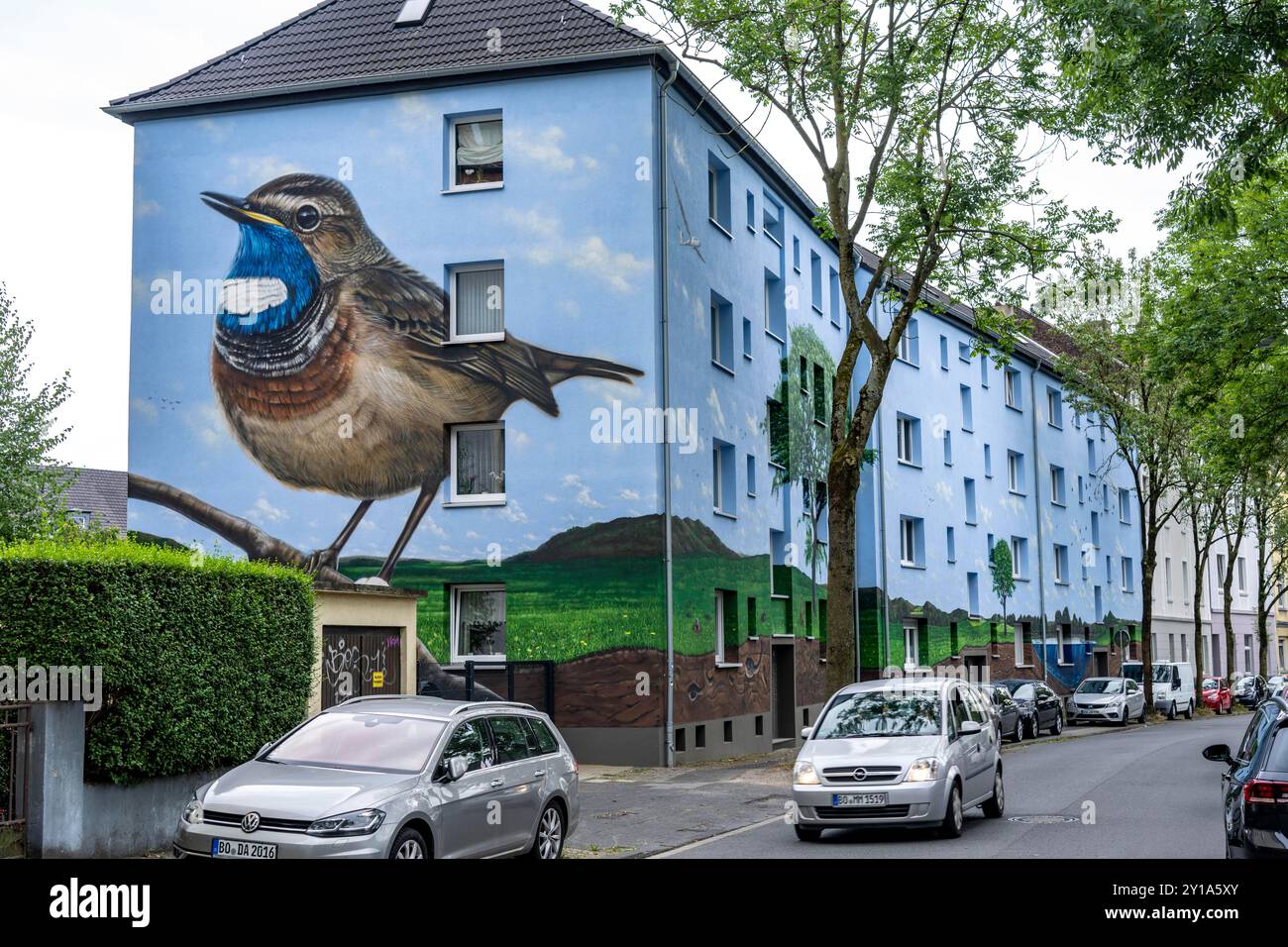 Bâtiments résidentiels sur FeldsieperStraße à Bochum, après une rénovation écoénergétique, avec isolation de façade, le Bochumer Wohnstätten Wohnungsge Banque D'Images