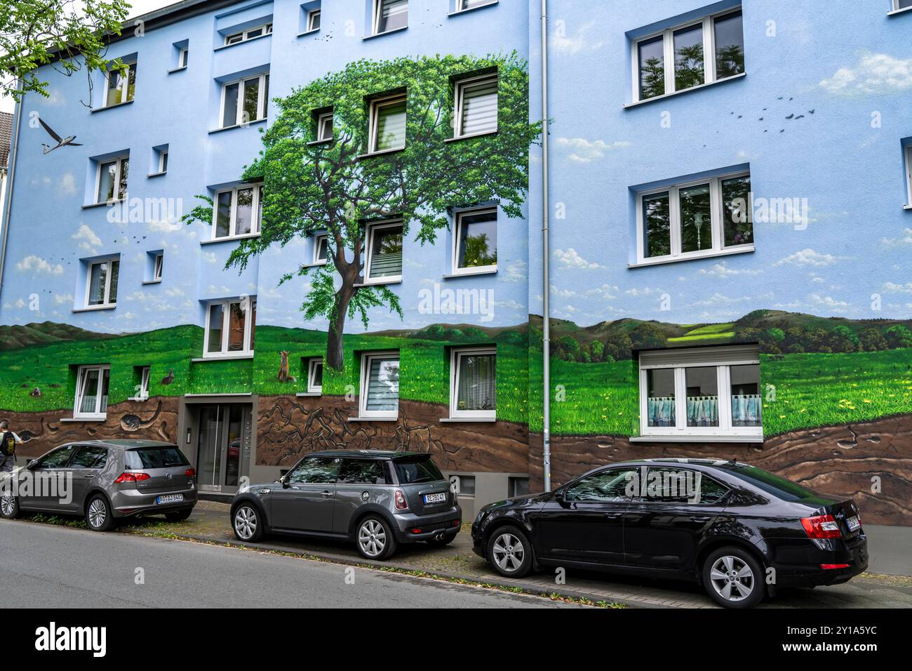 Bâtiments résidentiels sur FeldsieperStraße à Bochum, après une rénovation écoénergétique, avec isolation de façade, le Bochumer Wohnstätten Wohnungsge Banque D'Images