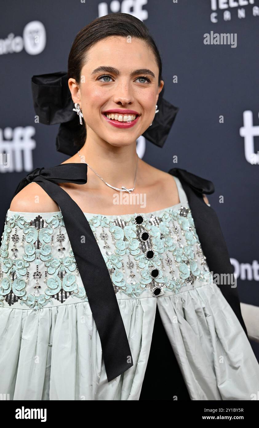 Toronto, Canada. 05th Sep, 2024. Margaret Qualley assiste à la première mondiale de 'The substance' au Royal Alexandra Theatre, donnant le coup d'envoi du programme Midnight Madness lors de la soirée d'ouverture du Festival international du film de Toronto à Toronto, au Canada, le jeudi 5 septembre 2024. Photo de Chris Chew/UPI crédit : UPI/Alamy Live News Banque D'Images