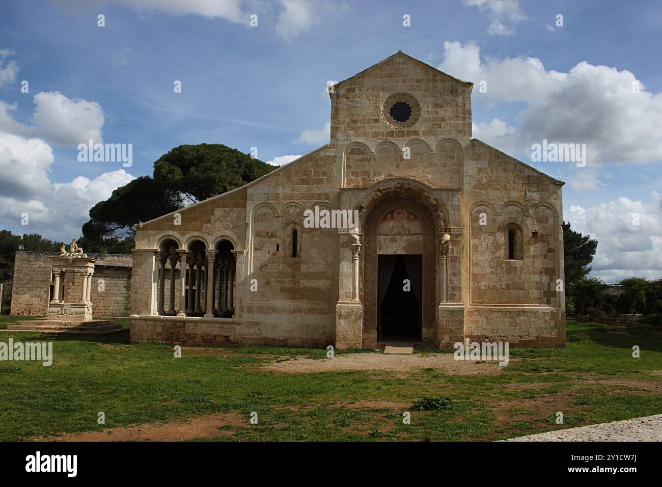 L'Abbazie romane de Cerrate dans la province de Lecce, au sud de l'Italie Banque D'Images