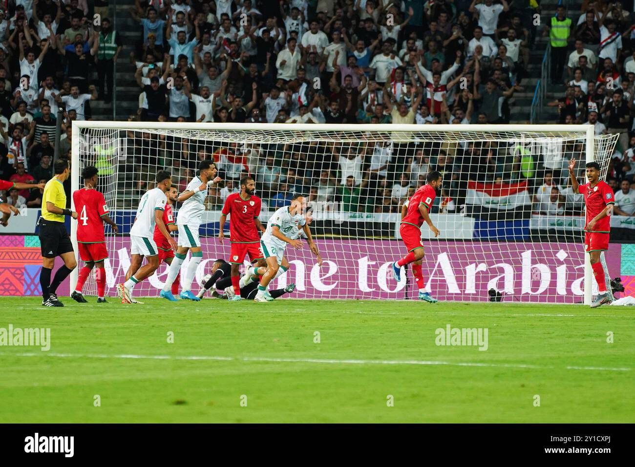 Basra, Irak. 05th Sep, 2024. Les joueurs irakiens célèbrent leur premier but lors du match de qualification de la Coupe du monde de la FIFA 2026 AFC entre l'Irak et Oman au stade international de Bassorah. L'Irak a gagné Oman 1-0 (photo par Ismael Adnan/SOPA images/SIPA USA) crédit : SIPA USA/Alamy Live News Banque D'Images