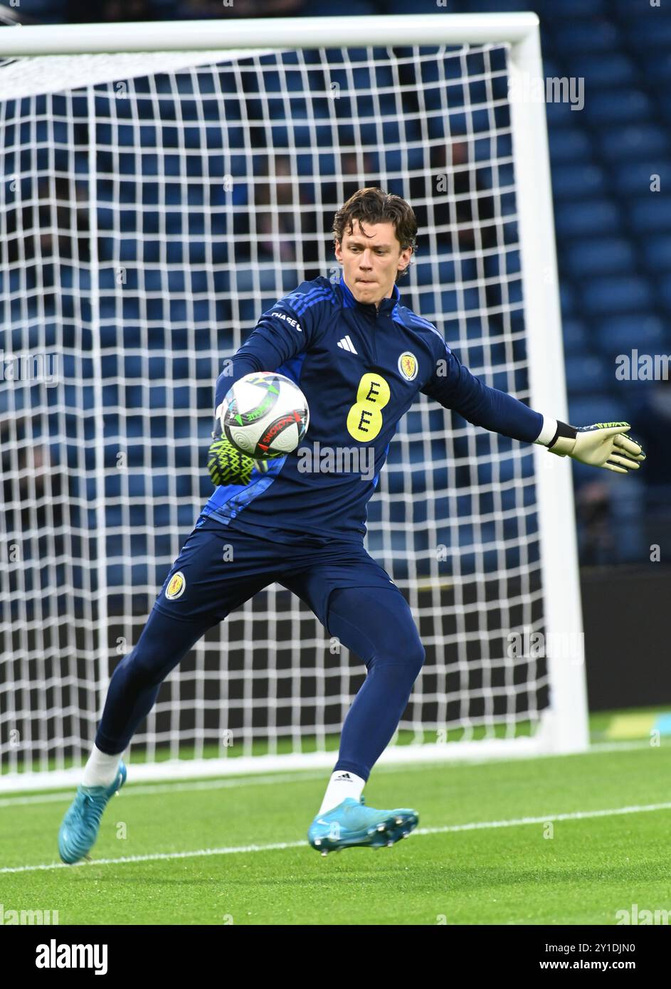 . Écosse - Pologne Ligue des Nations de l'UEFA : Ligue A, Groupe 1 jeudi 5 septembre 2024 Hampden Park, Glasgow. Écosse . Gardien de but britannique Joh McCracken Scotland & Dundee crédit : eric mccowat/Alamy Live News Banque D'Images