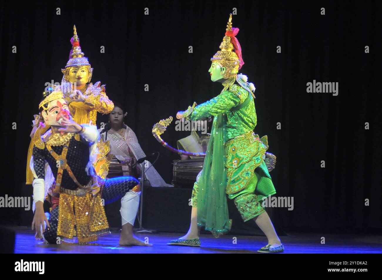 Kolkata, Inde. 25 juin 2024. Célébration de l'année de connecter le monde à travers le Ramayana, organisée par l'Atelier international des arts de la scène sur LE RAMAYANA. Les artistes sont de diverses parties du monde comme la Birmanie, le Sri Lanka, le Vietnam avec un artiste indien de l'Arunachal Pradesh, Assam. Manipur, Sikkim et Bengale occidental. (Photo par Anubrata Mondal/Pacific Press) crédit : Pacific Press Media production Corp./Alamy Live News Banque D'Images