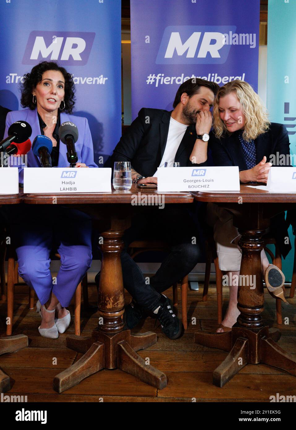 Bruxelles, Belgique. 06 septembre 2024. Le ministre sortant des Affaires étrangères Hadja Lahbib, le président Georges-Louis Bouchez et Audrey Henry ont photographié lors d'une conférence de presse du parti libéral francophone M., vendredi 06 septembre 2024 à Bruxelles, au sujet de la liste du parti pour les prochaines élections communales. Lahbib abandonne son poste de tête de liste pour les élections municipales de Schaerbeek pour se consacrer à la Commission européenne. Henry la remplace. BELGA PHOTO BENOIT DOPPAGNE crédit : Belga News Agency/Alamy Live News Banque D'Images