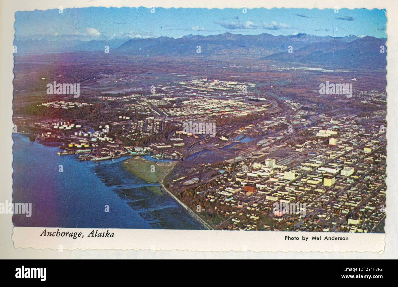 Carte postale vintage 1973 du centre-ville d'Anchorage, Alaska, États-Unis Banque D'Images