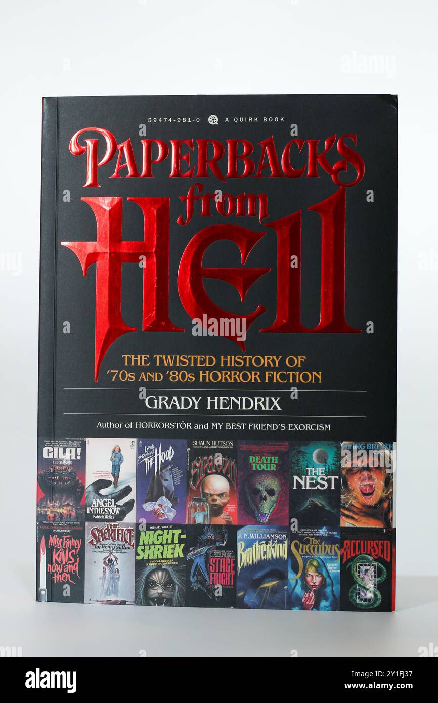 Houston, Texas, États-Unis - septembre 5, 2024 : livres de poche de l'enfer par Grady Hendrix Banque D'Images