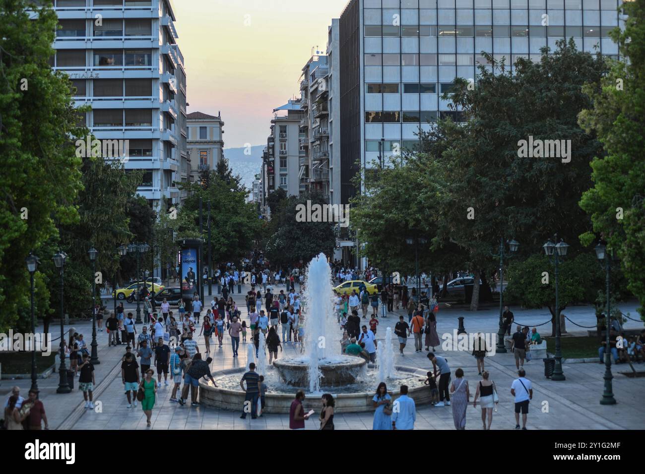 Place Syntagma au coucher du soleil, Athènes, Grèce Banque D'Images