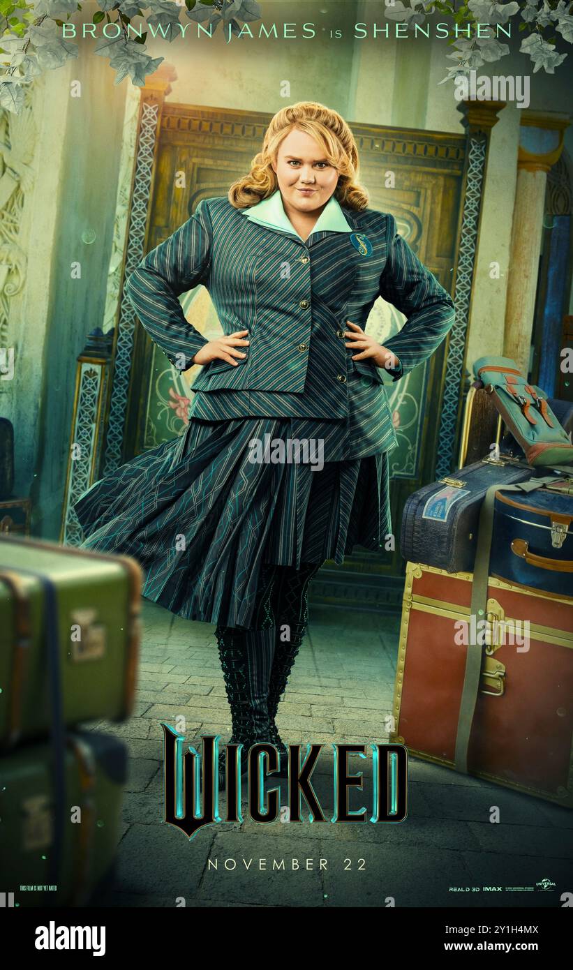 Wicked (2024) réalisé par Jon M. Chu et mettant en vedette Bronwyn James dans le rôle de Shenshen dans une adaptation grand écran de la comédie musicale de Broadway basée sur le livre The Wicked : The Life and Times of the Wicked Witch of the West de Gregory Maguire. Affiche de personnage AMÉRICAINE ***USAGE ÉDITORIAL SEULEMENT ***. Crédit : BFA / Universal Pictures Banque D'Images Wicked (2024) réalisé par Jon M. Chu et mettant en vedette Bronwyn James dans le rôle de Shenshen dans une adaptation grand écran de la comédie musicale de Broadway basée sur le livre The Wicked : The Life and Times of the Wicked Witch of the West de Gregory Maguire. Affiche de personnage AMÉRICAINE ***USAGE ÉDITORIAL SEULEMENT ***. Crédit : BFA / Universal Pictures Banque D'Images