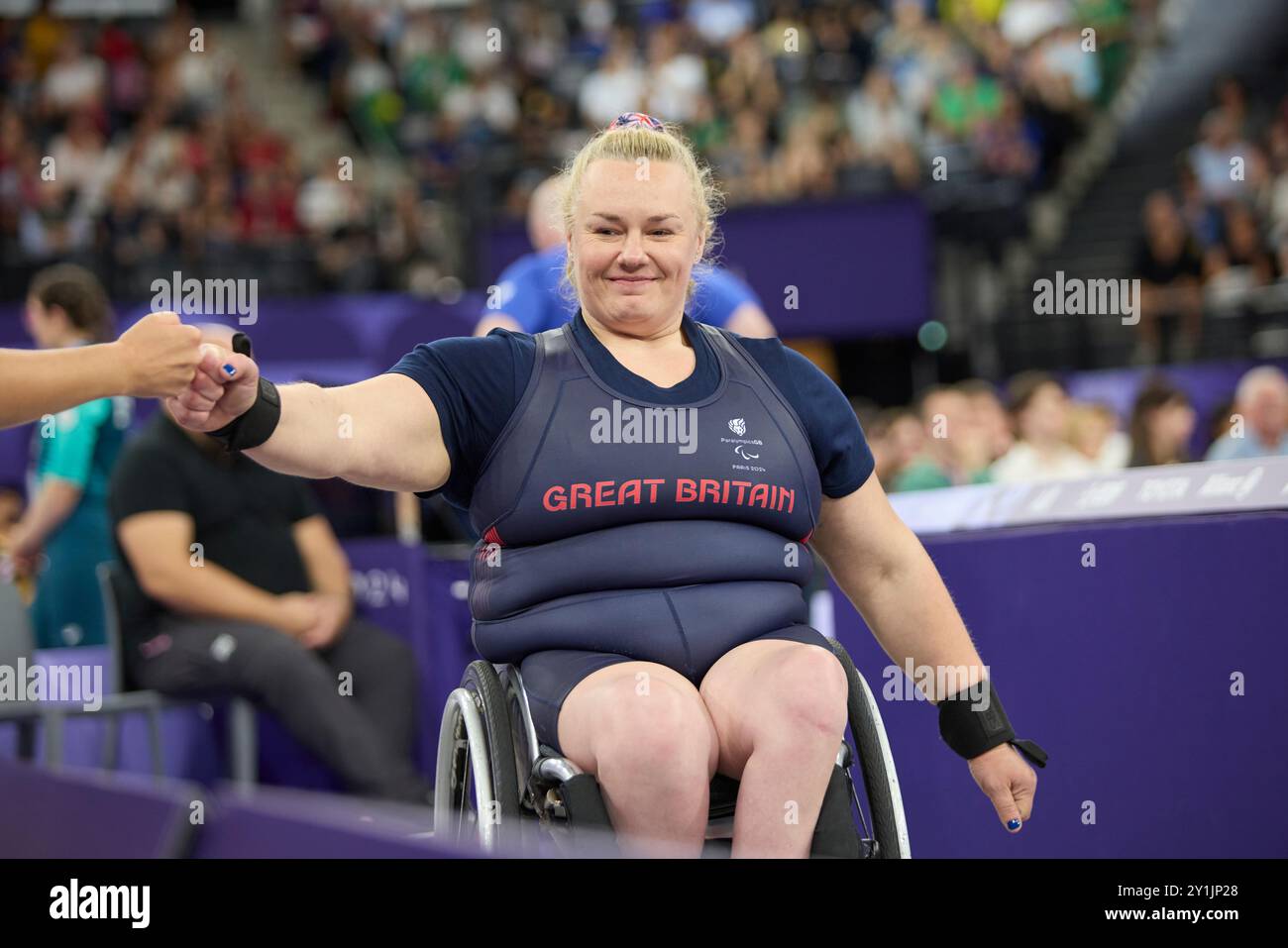 Paris, France. 6 septembre 2024, Paris, France. Louise Sugden de Grande-Bretagne dans le para Powerlift femmes jusqu'à 79kg à la porte de la Chapelle Arena. Jour 10 des Jeux Paralympiques de Paris 2024. Crédit Roger Bool / Alamy Live News Banque D'Images