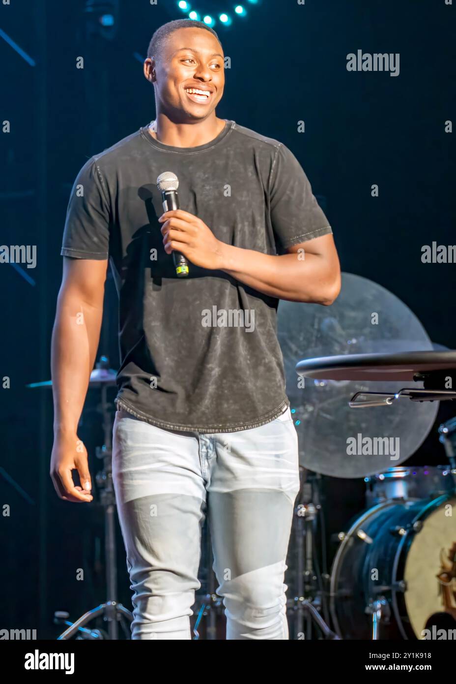 GAINESVILLE FL, ÉTATS-UNIS. 05 SEPTEMBRE 2024. DJ Lagway, quarterback des Gators de l'Université de Floride, sur scène à l'événement Zach Williams and Tim Tebow - Breaking Chains Through Grace. Crédit : Bill Ragan/Alamy Live News Banque D'Images