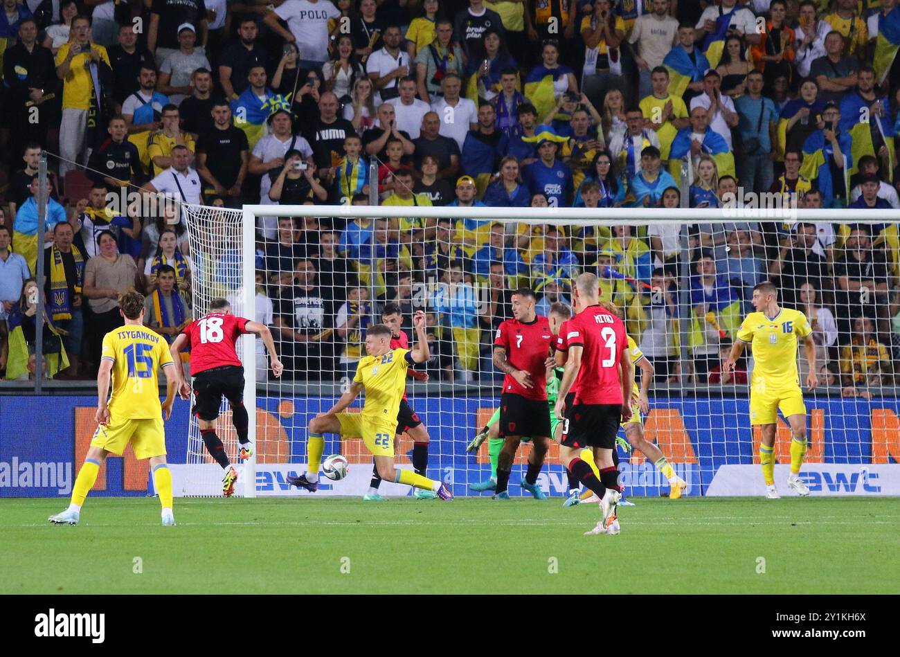 Prague, Tchéquie. 7 septembre 2024. Match de l'UEFA Nations League Ukraine - Albanie à l'Epet Arena de Prague. Ardian Ismajli (#18) marque un but. Crédit : Oleksandr Prykhodko/Alamy Live News Banque D'Images