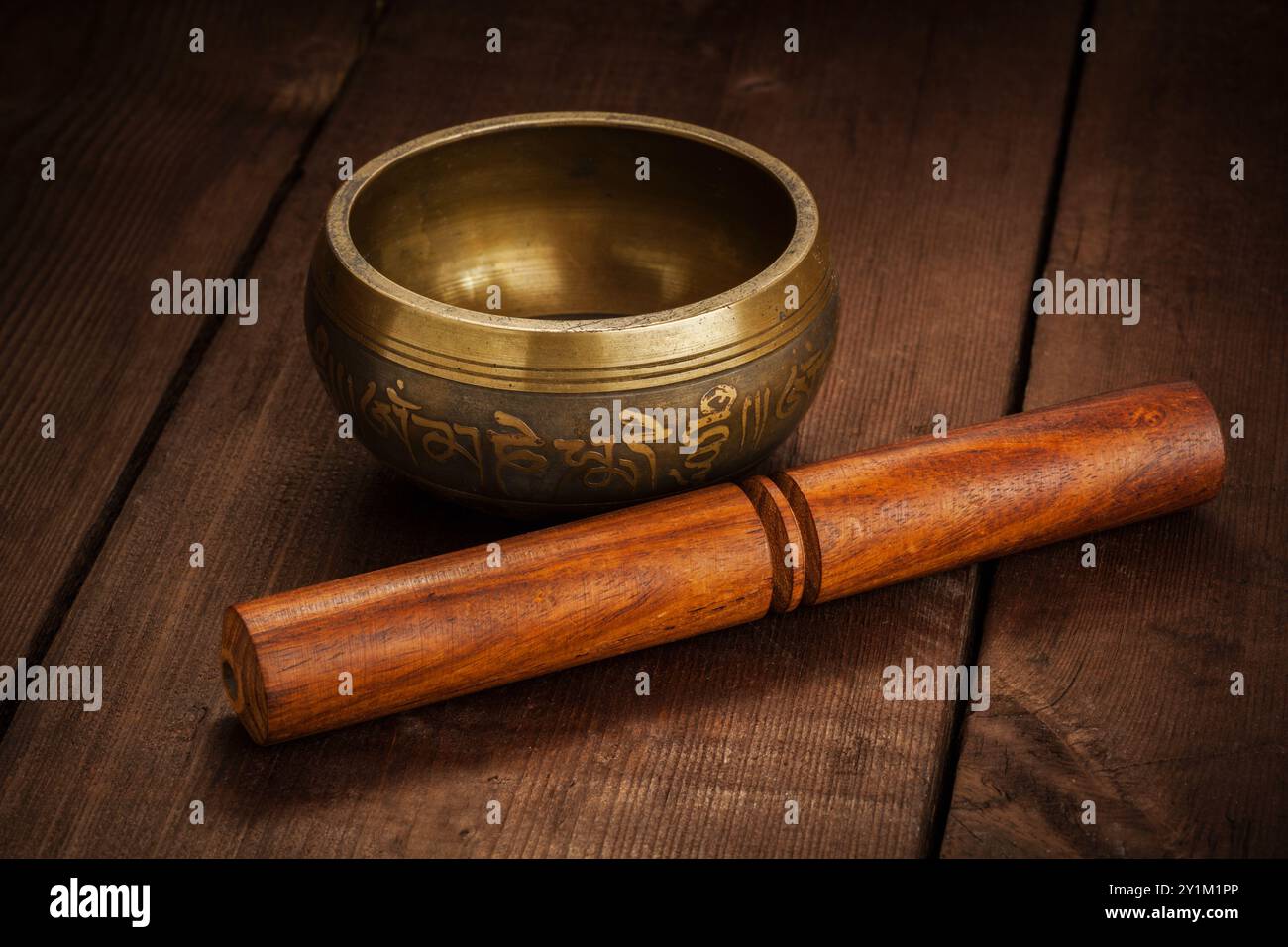 Bol de chant bouddhiste tibétain Banque D'Images