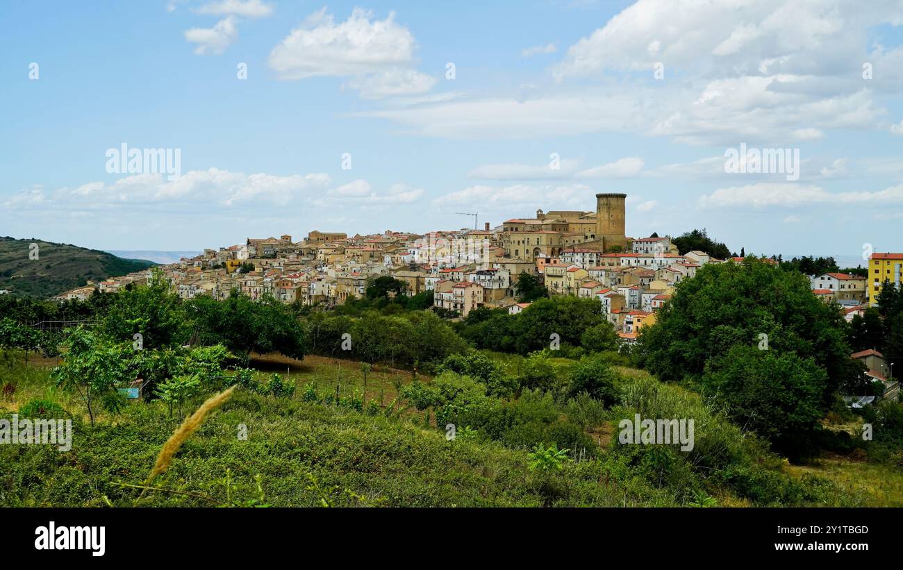 Panorama du village médiéval de Tricarico, Matera, Basilicate, Italie Banque D'Images