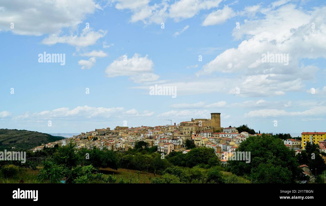 Panorama du village médiéval de Tricarico, Matera, Basilicate, Italie Banque D'Images