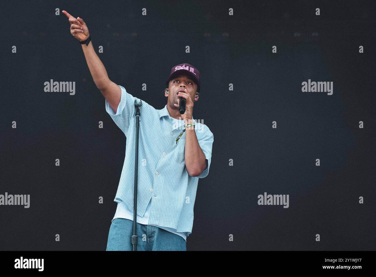 Entertainment Musik, Lollapalooza Berlin 2024 08.09.2024, xdanx, Entertainment Musik, Lollapalooza Berlin 2024, v.l. Loyle Carner steht beim Lollapalooza Festival im Berliner Olympiastadion auf der Buehne. Die achte Ausgabe des Musikfestivals findet am Wochenende des 7. und 8. Septembre 2024 im Olympiastadion und Olympiapark à Berlin statt. Berlin Olympiastadion Berlin Deutschland DE *** Entertainment Music, Lollapalooza Berlin 2024 08 09 2024, xdanx, Entertainment Music, Lollapalooza Berlin 2024, v l Loyle Carner prend la scène au Festival Lollapalooza à Berlins Olympiastadion T. Banque D'Images