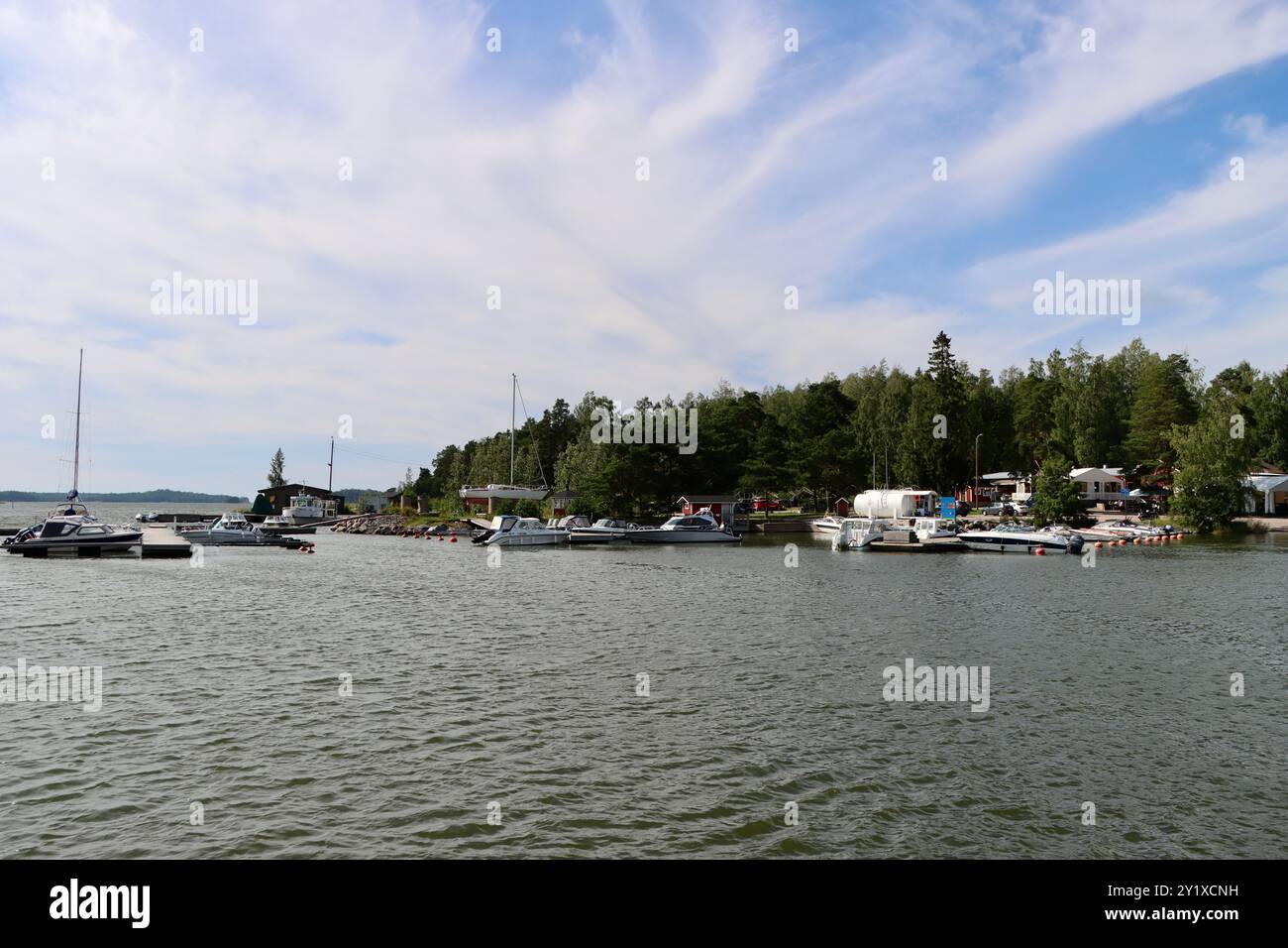 Archipel de Pellinge sur la côte sud de la Finlande sur Suomenlahti, baie de Finlande. Août 2024 Banque D'Images