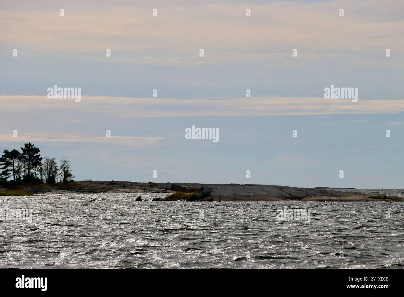 Archipel de Pellinge sur la côte sud de la Finlande sur Suomenlahti, baie de Finlande. Août 2024 Banque D'Images