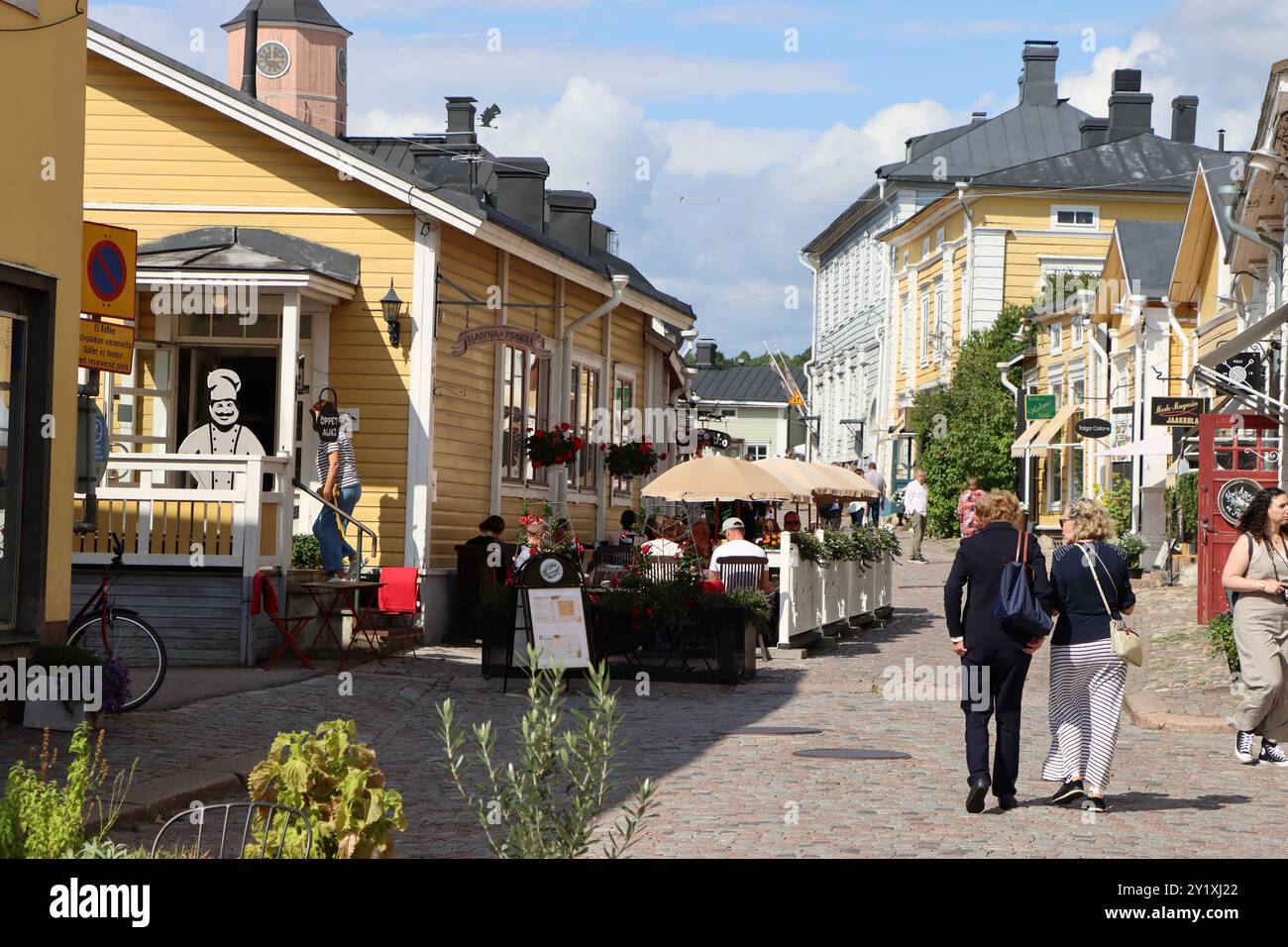 Vieux bâtiments dans le centre de Porvoo, Borgå, dans le sud de la Finlande, août 2024 Banque D'Images