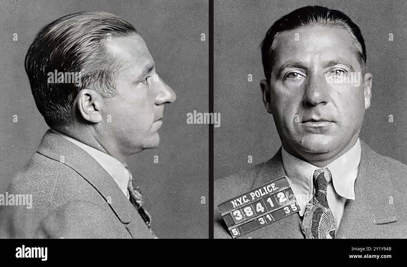 Mafia Frank Costello mug a tiré 1935 aka comme le “premier ministre” de la mafia - Département de police de New York Banque D'Images