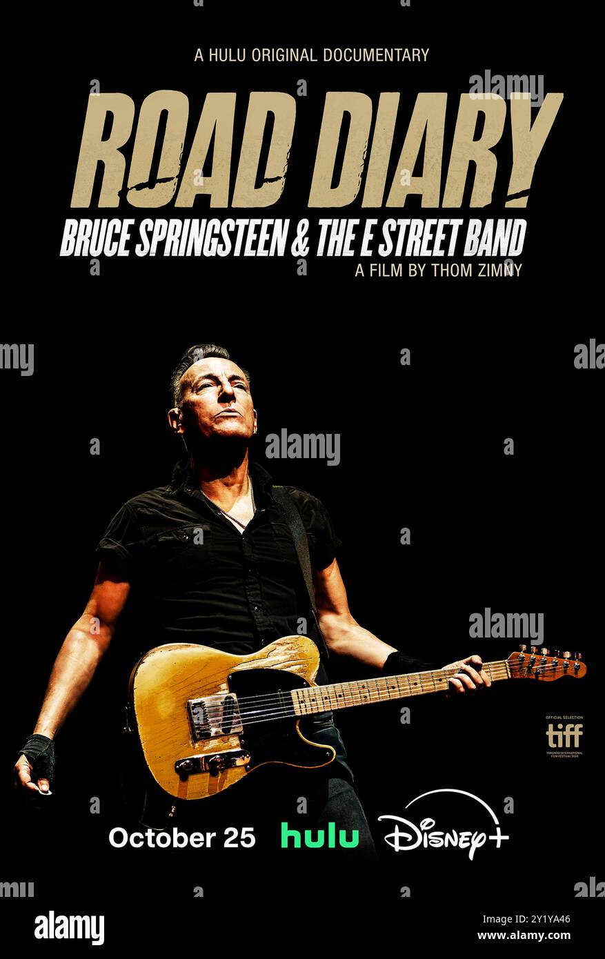 Road Diary : Bruce Springsteen and the E Street Band (2024) réalisé par Thom Zimny. Le documentaire raconte les coulisses de la préparation du Springsteen 2023-2024 World Tour. Affiche publicitaire ***USAGE ÉDITORIAL SEULEMENT***. Crédit : BFA / Hulu Banque D'Images
