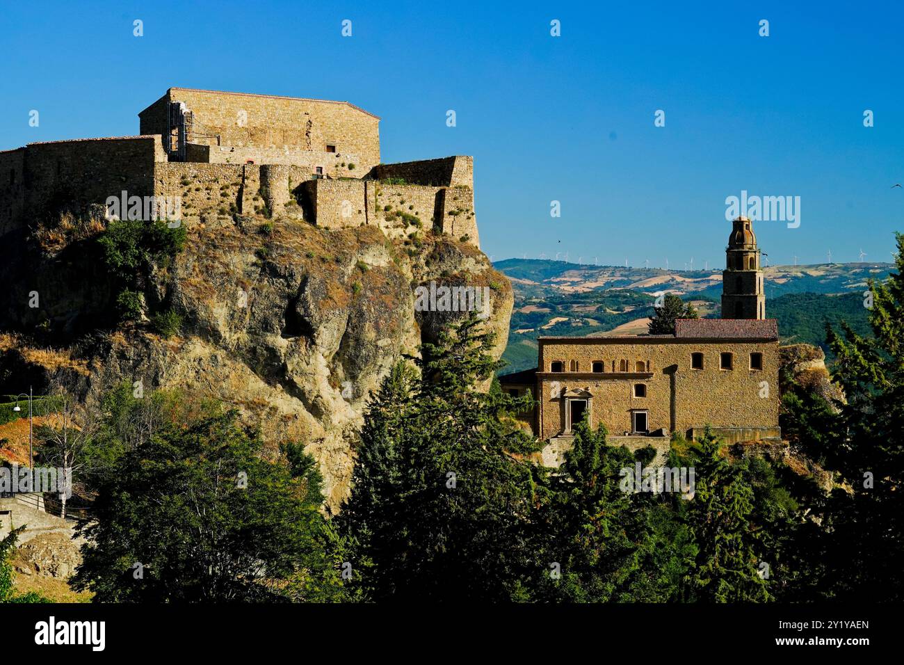 Laurenzana, château et église mère, Potenza, Italie Banque D'Images