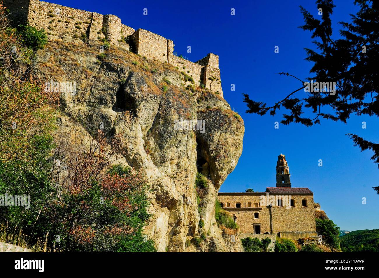 Laurenzana, château et église mère, Potenza, Italie Banque D'Images
