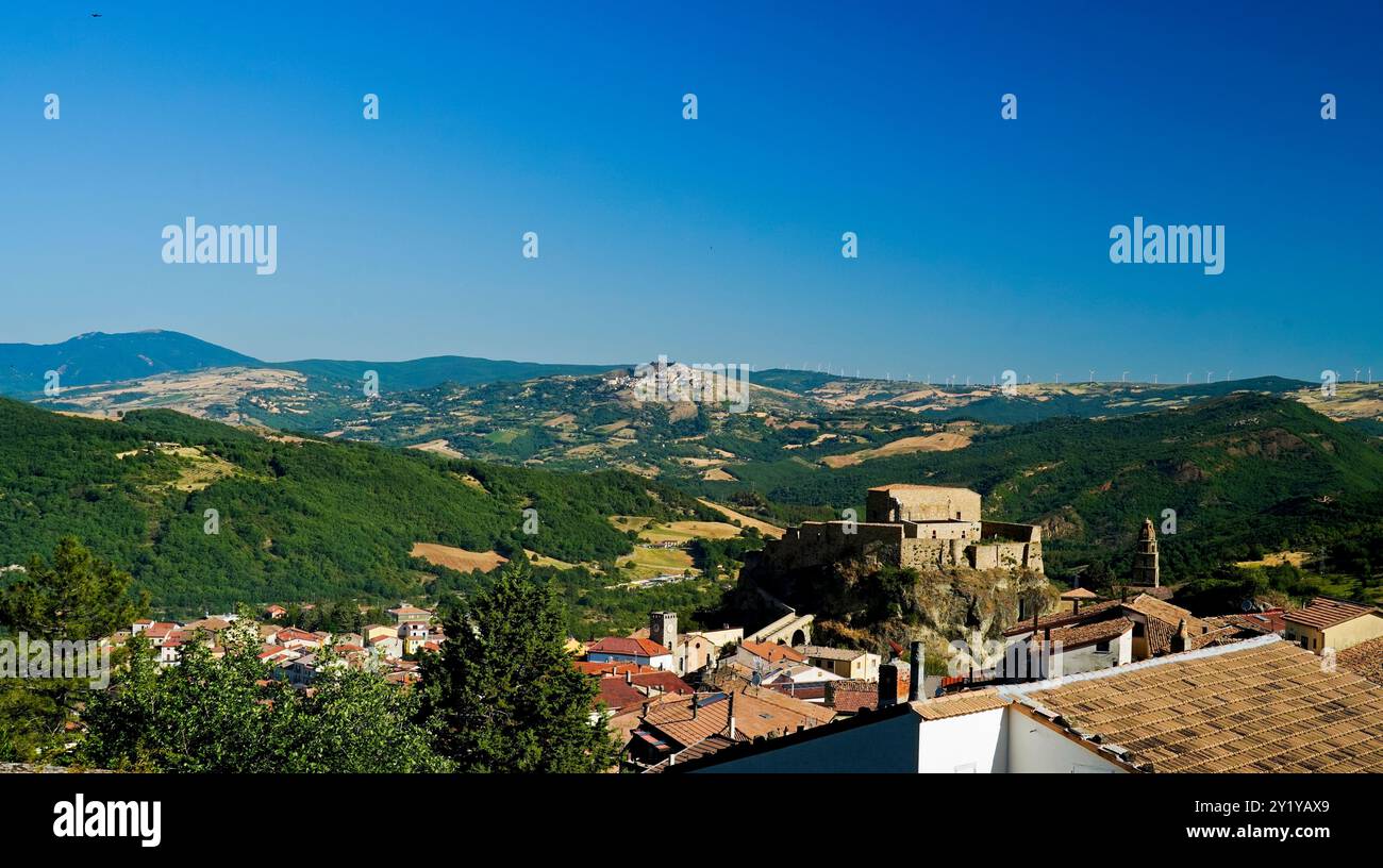 Laurenzana, château et église mère, Potenza, Italie Banque D'Images