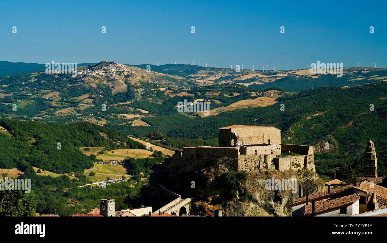 Laurenzana, château et église mère, Potenza, Italie Banque D'Images