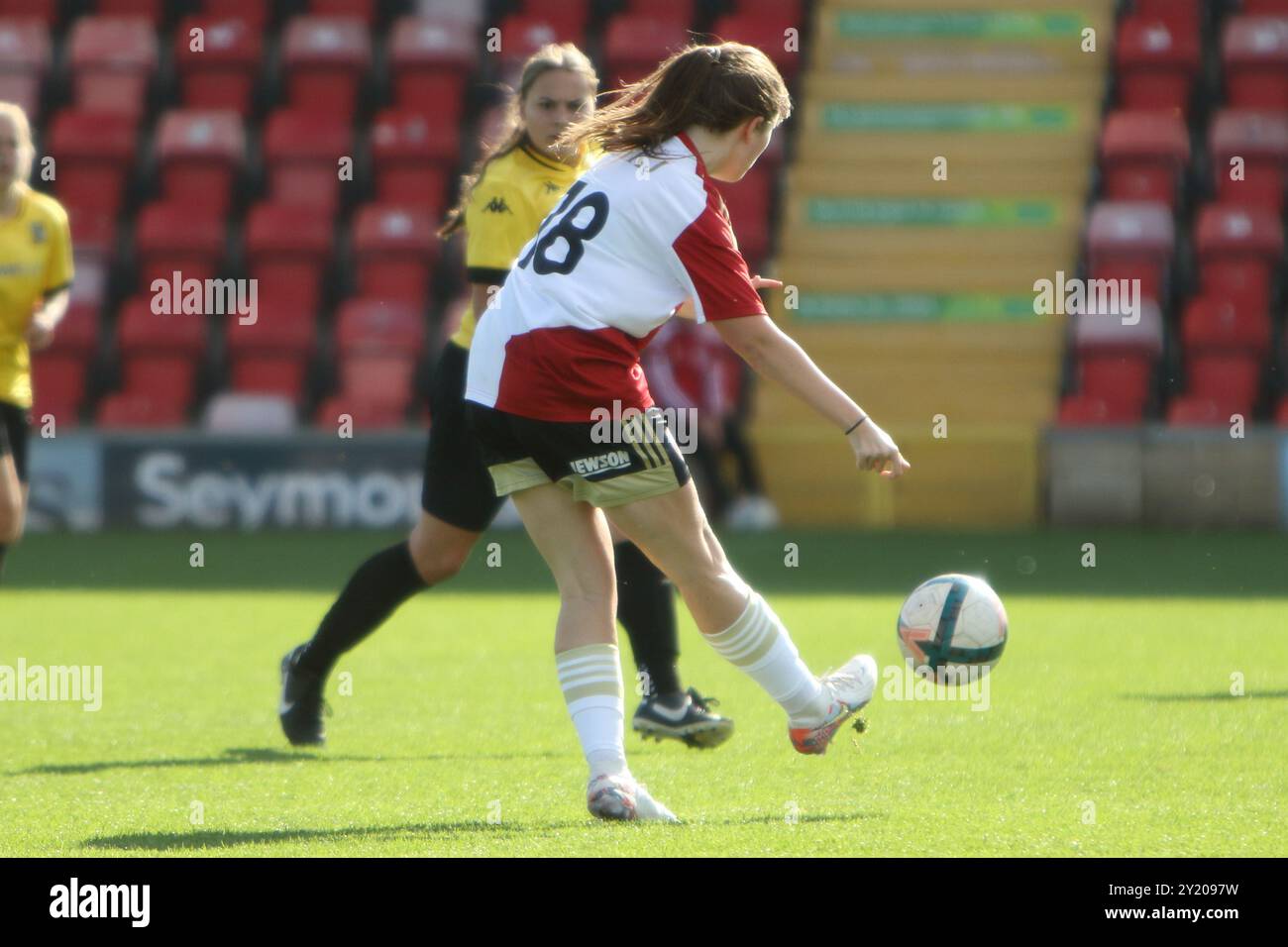 Woking FC Women v Abbey Rangers FC Women Southern Regional Womens Football League at Kingfield Woking FC 8 Sep 2024 Banque D'Images