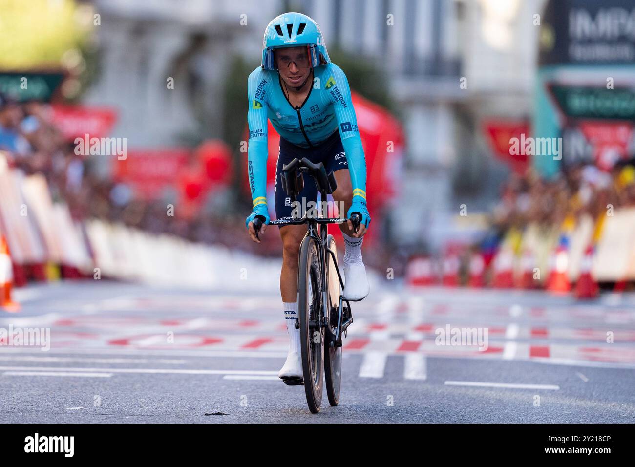 Madrid, Madrid, Espagne. 8 septembre 2024. Lorenzo Fortunato d'Italie et Team Astana Qazaqstan sprints lors du contre-la-montre individuel lors du 79e Tour d'Espagne 2024 - étape 21 le 8 septembre 2024 à Madrid, Espagne. (Crédit image : © Alberto Gardin/ZUMA Press Wire) USAGE ÉDITORIAL SEULEMENT! Non destiné à UN USAGE commercial ! Crédit : ZUMA Press, Inc/Alamy Live News Banque D'Images