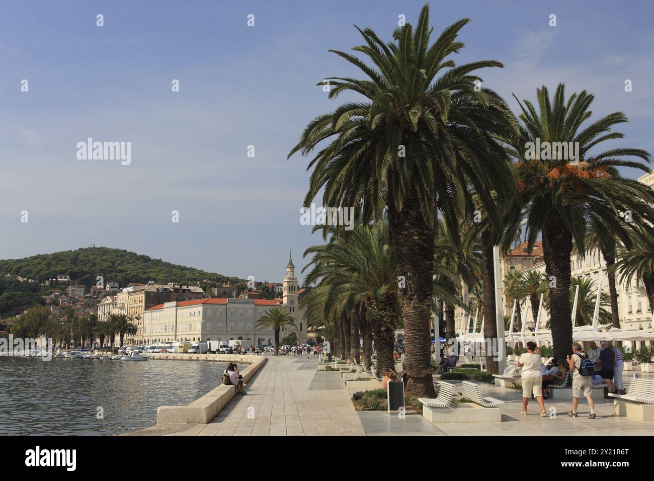 Promenade à la mer méditerranée en Croatie de haut en haut Banque D'Images