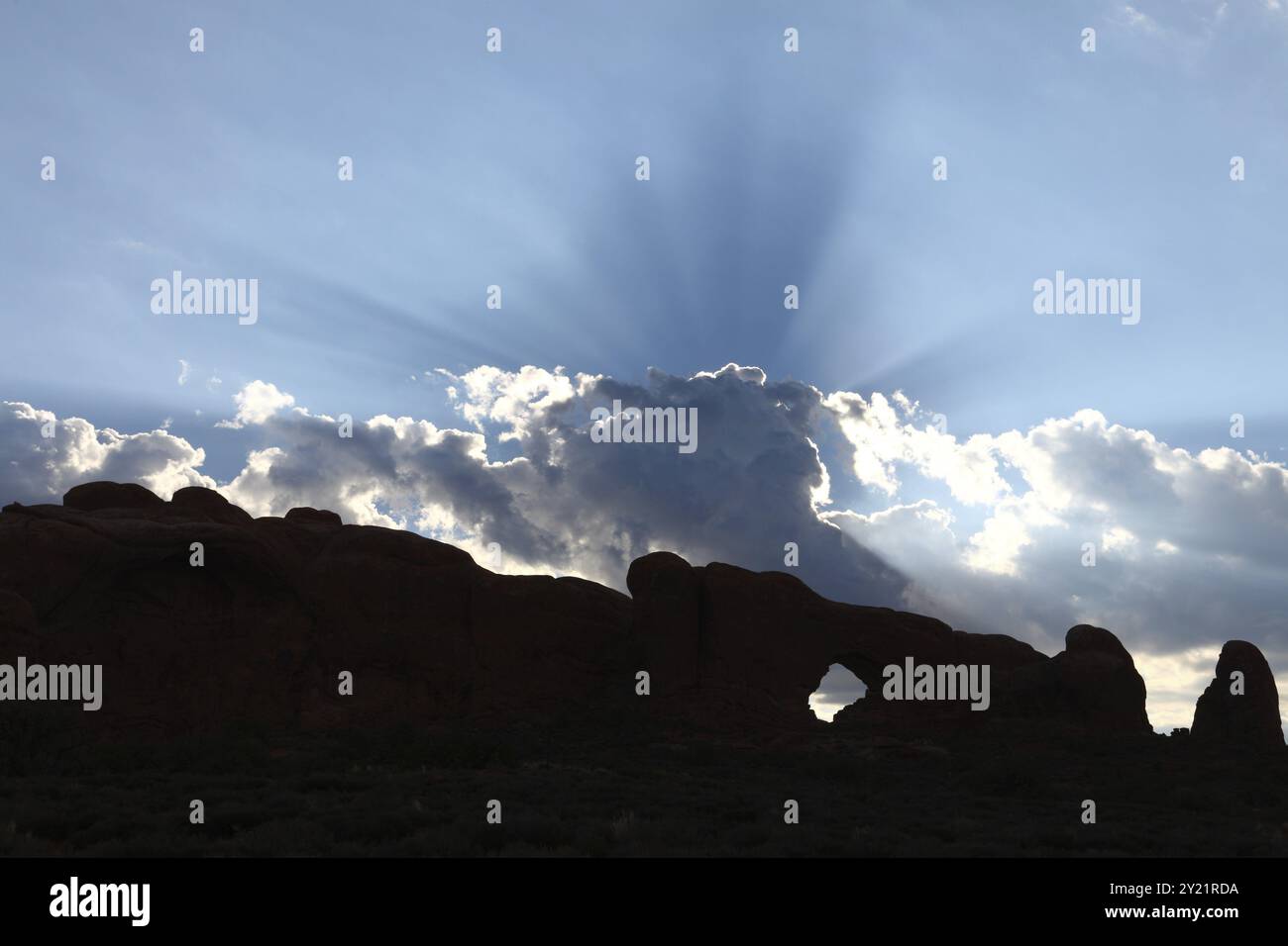 Rayons de soleil à Arches National Park, Utah Banque D'Images