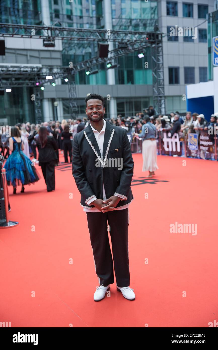 Toronto, Canada. 08 septembre 2024. Kris Bowers sur le tapis rouge au Festival international du film de Toronto pour le gala de présentation du film « le robot sauvage » projection Roy Thomson Hall Theatre 8 septembre crédit : Sharon Dobson/Alamy Live News crédit : Sharon Dobson/Alamy Live News Banque D'Images