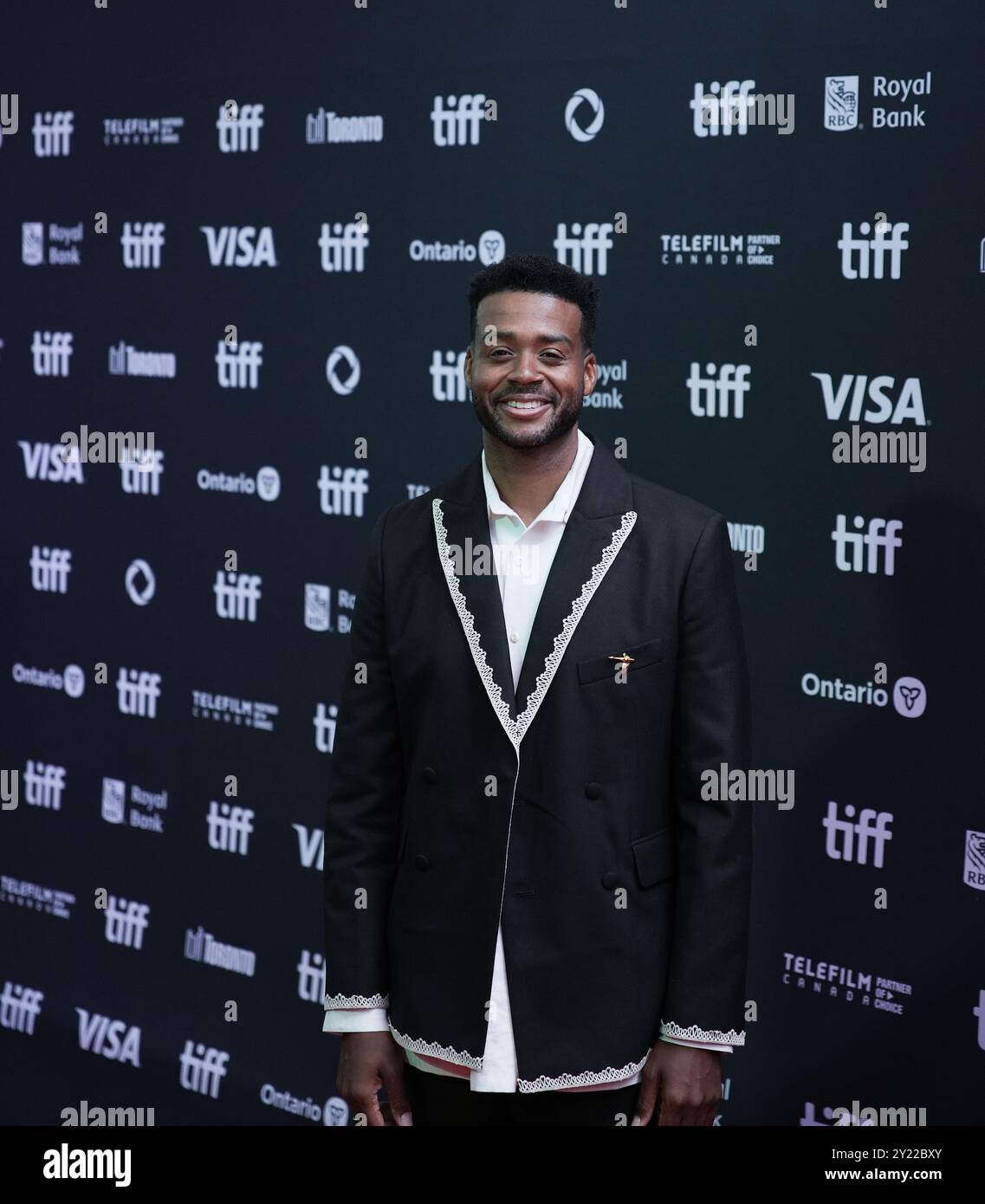 Toronto, Canada. 08 septembre 2024. Kris Bowers sur le tapis rouge au Festival international du film de Toronto pour le gala de présentation du film « le robot sauvage » projection Roy Thomson Hall Theatre 8 septembre crédit : Sharon Dobson/Alamy Live News crédit : Sharon Dobson/Alamy Live News Banque D'Images
