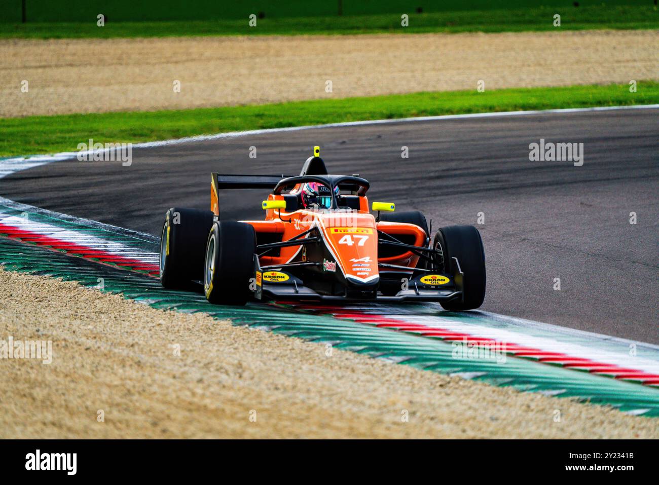 Imola, Italie. 07 septembre 2024. Le pilote indien de MP Motorsport Team Bohra Nikhil participe à la séance de qualification pour la 7ème manche du Formula Regional European Championship Alpine sur le circuit Enzo and Dino Ferrari International. (Photo de Luca Martini/SOPA images/SIPA USA) crédit : SIPA USA/Alamy Live News Banque D'Images