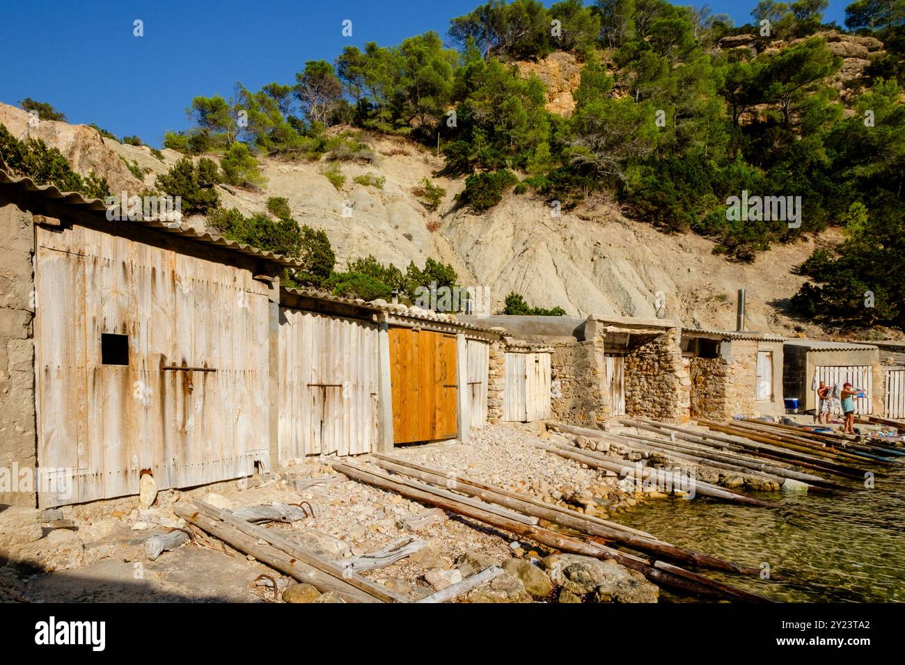 Cabanes à bateaux, es Portitxol, municipalité de Sant Joan de Labritja, Ibiza, Îles Baléares, Espagne Banque D'Images
