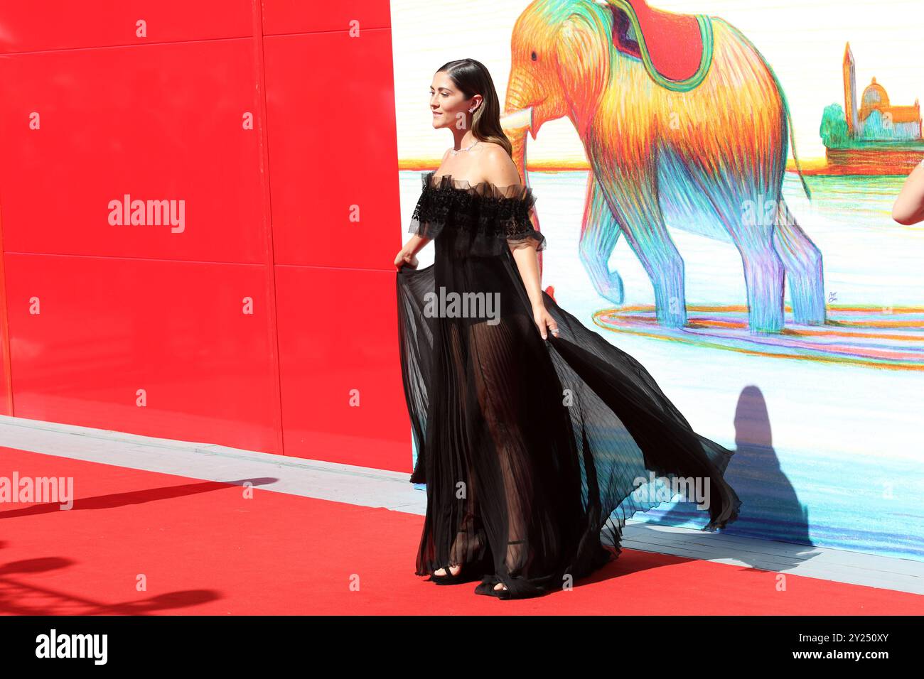 Italie, Lido di Venezia, 07 septembre 2024 : Isabelle Fuhrman assiste au tapis rouge 'Horizon : an American Saga - Chapter 2' lors de la 81ème Venise Int Banque D'Images