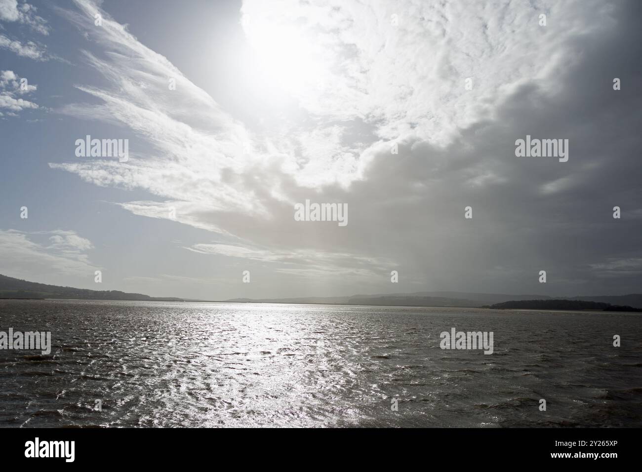 Vue sur l'estuaire de la rivière Kent à Sandside près de Milnthorpe Westmorland et Furness England Banque D'Images