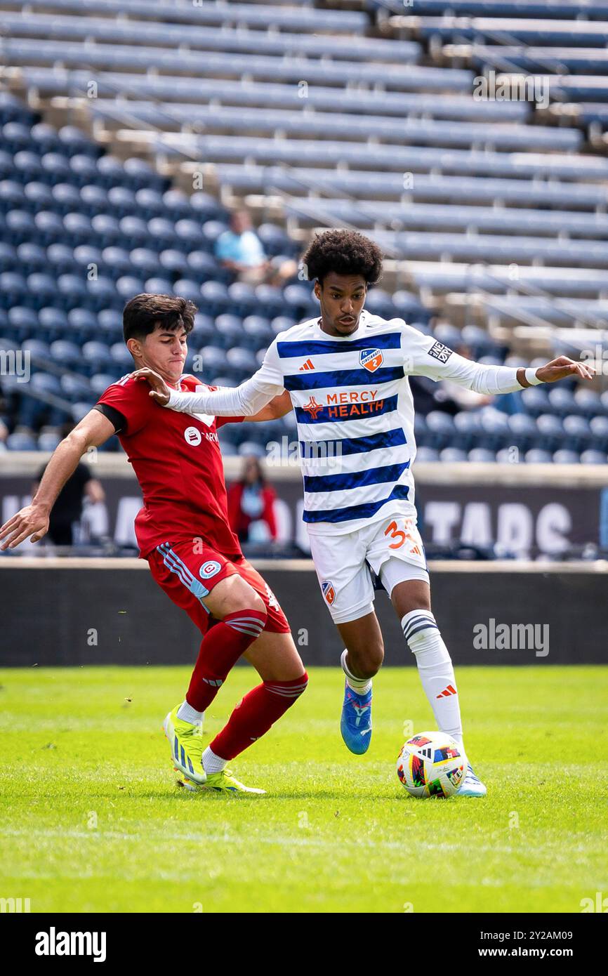 Bridgeview, États-Unis. 08 septembre 2024. Kenji Mboma DEM (35) du FC Cincinnati II en action lors du match de football MLS NextPro entre Chicago Fire FC II et FC Cincinnati II au SeatGeek Stadium. Score final : Chicago Fire FC II 1:1 FC Cincinnati II (photo Raj Chavda/SOPA images/Sipa USA) crédit : Sipa USA/Alamy Live News Banque D'Images