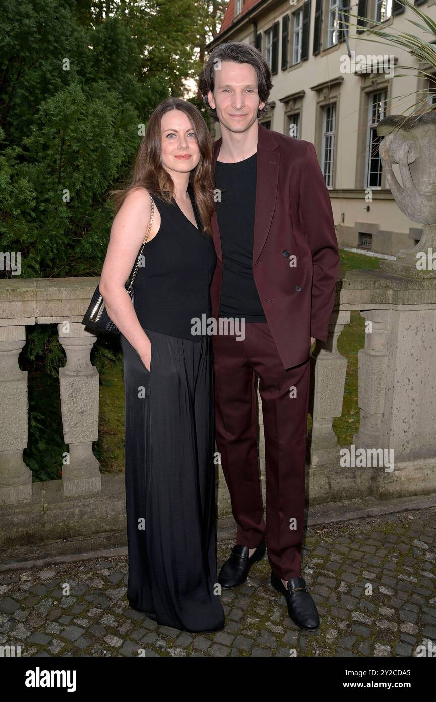 Alice Dwyer mit Ehemann Sabin Tambrea beim cocktail Prolonge anlässlich der demi-finale Round of Judging der International Emmy Awards 2024 im Schlosshotel Berlin by Patrick Hellmann. Berlin, 09.09.2024 *** Alice Dwyer avec son mari Sabin Tambrea au cocktail Prolonge à l'occasion de la demi-finale du jury des International Emmy Awards 2024 au Schlosshotel Berlin by Patrick Hellmann Berlin, 09 09 09 2024 Foto:XF.xKernx/xFuturexImagex prolonge 4804 Banque D'Images