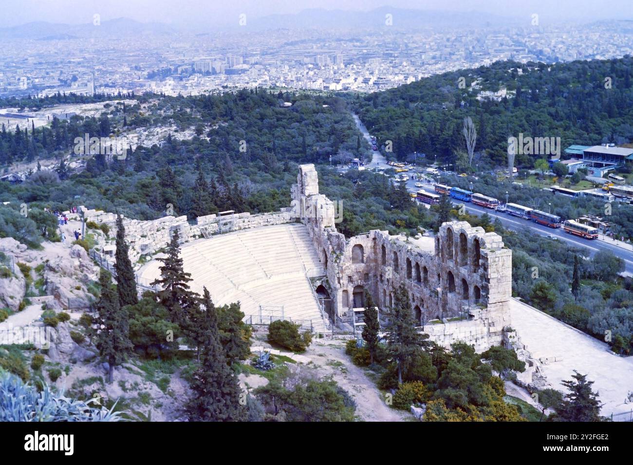 Numérisation de film négatif 35 mm de l'ancien modèle 1980. L'ancien Odéon grec d'Hérode Atticus. Athènes, Grèce. Banque D'Images