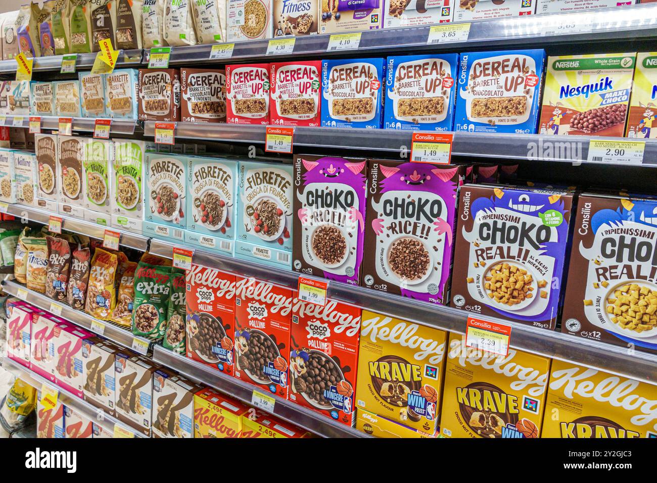 Rome Italie, via del Pozzetto, Tigre Supermercado, épicerie de supermarché, étagères affichage de la nourriture de vente, intérieur, boîtes céréales petit déjeuner, Kellogg's C Banque D'Images